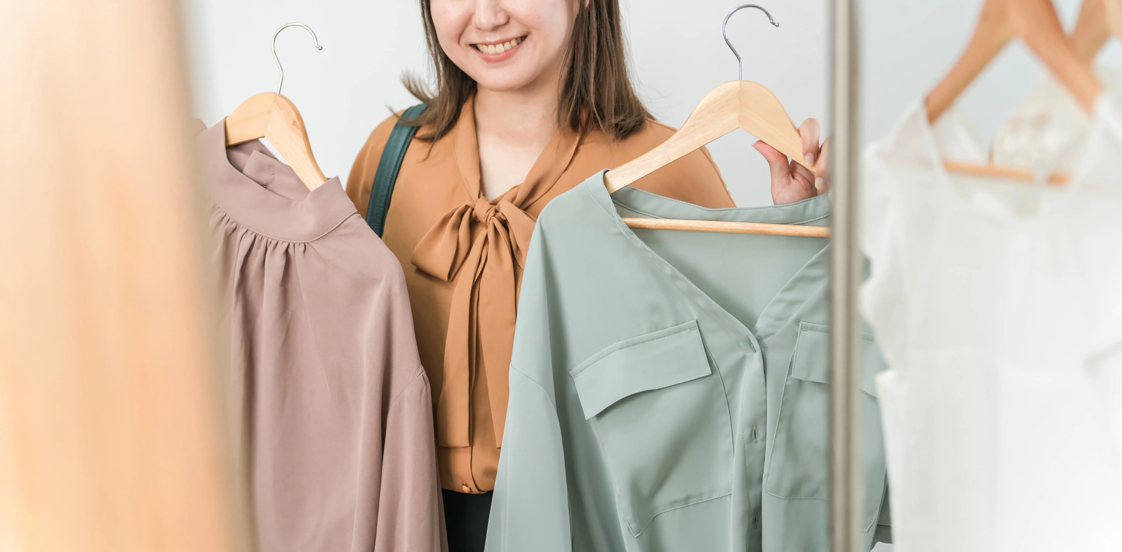 結婚式当日の花嫁の服装は?新郎新婦・ゲスト・両親の式場までの服装を解説!