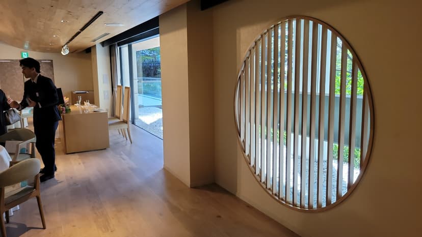 2d2803ae-a4b2-4e4d-beea-b014b4062550